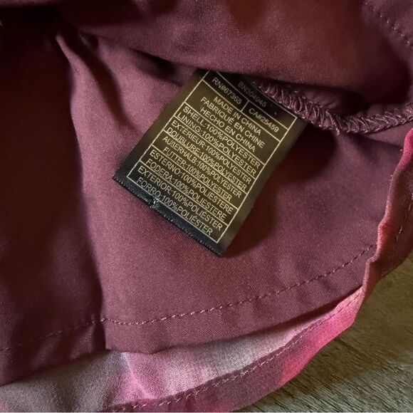 Steve Madden Wine Floral Blouse Button Down Top Feminine Ruffles - Picture 10 of 10